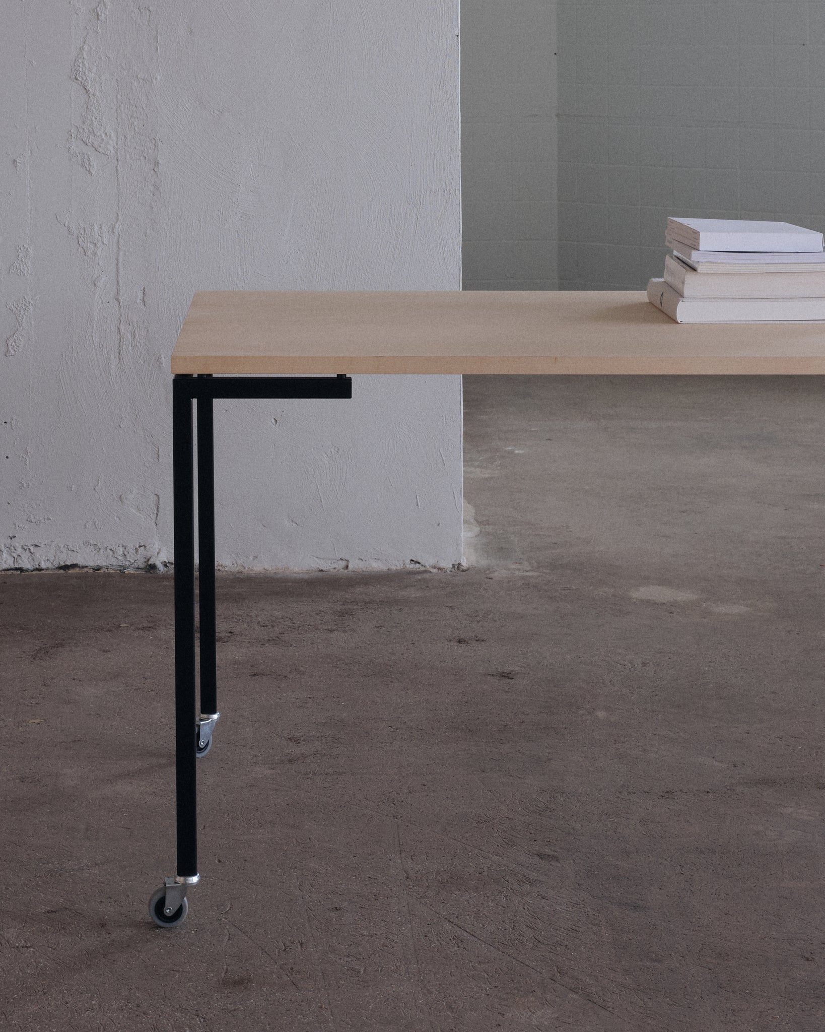 Studio Table – Tallum